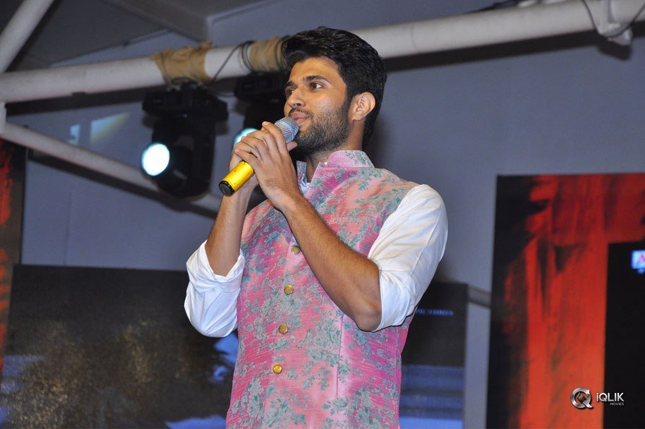 Arjun-Reddy-Movie-Pre-Release-Function